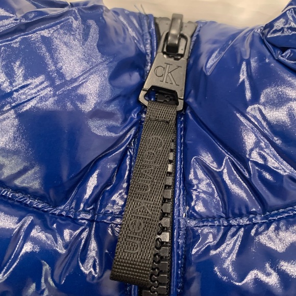 NWT🆕💗blue calvin klein mens puffer gilet Size M - Picture 3 of 11